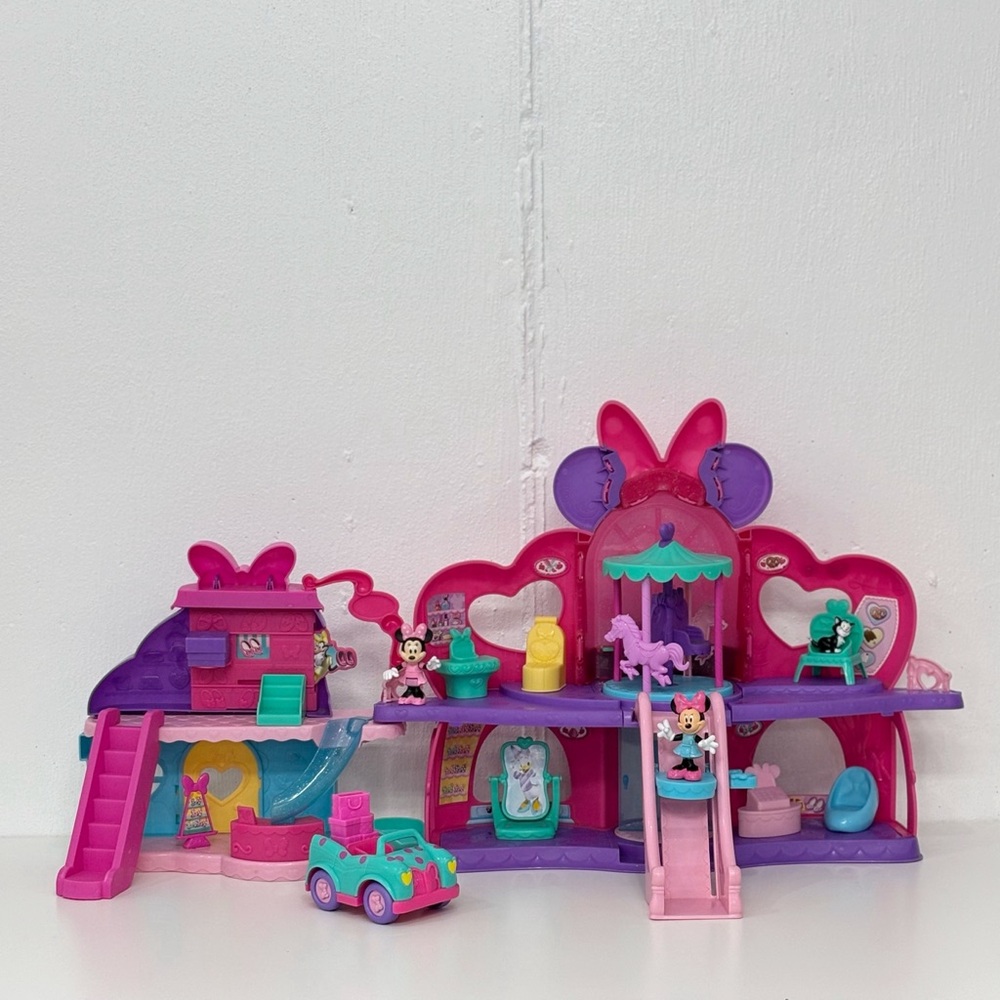 Fisher-Price Disney Minnie Mouse Fabulous Shopping Mall with Accessories 2015